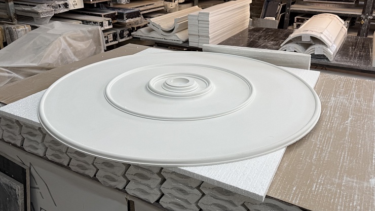 Розетка потолочная гипсовая РП 027