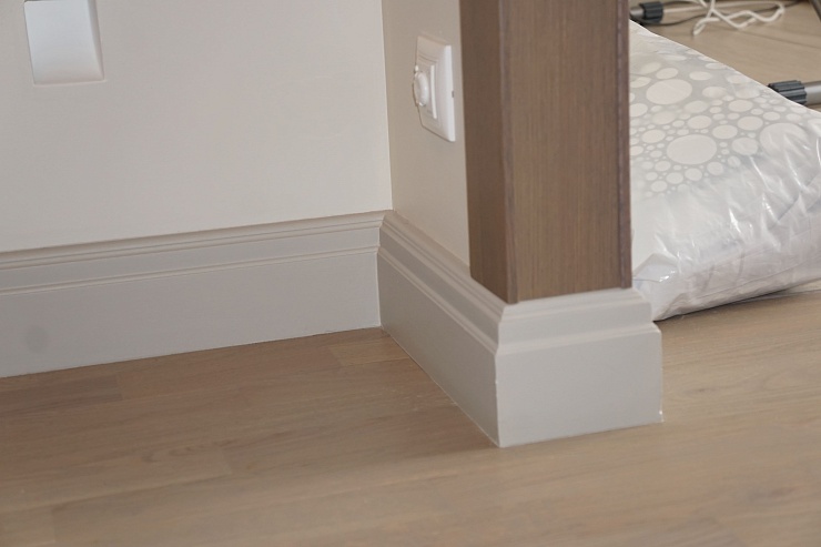 Плинтус напольный гипсовый ПН 014