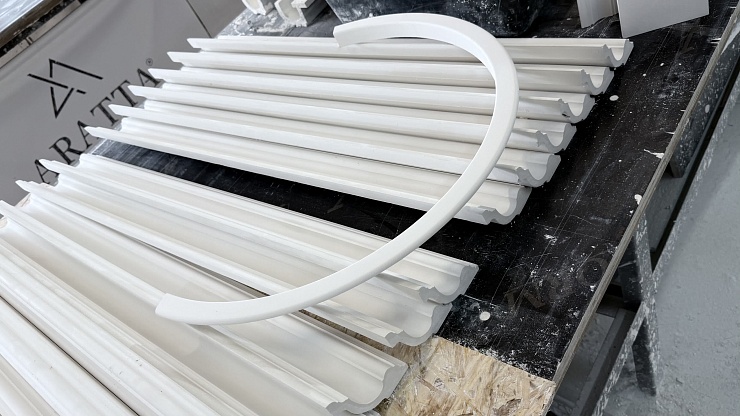 Молдинг угловой гипсовый ЛГУ 001 1