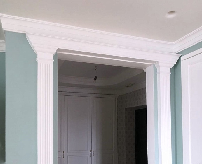 Карниз потолочный гипсовый гладкий КГ 054