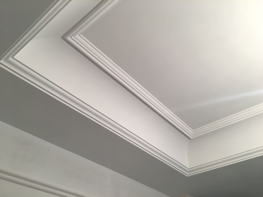 Карниз потолочный гипсовый гладкий КГ 084