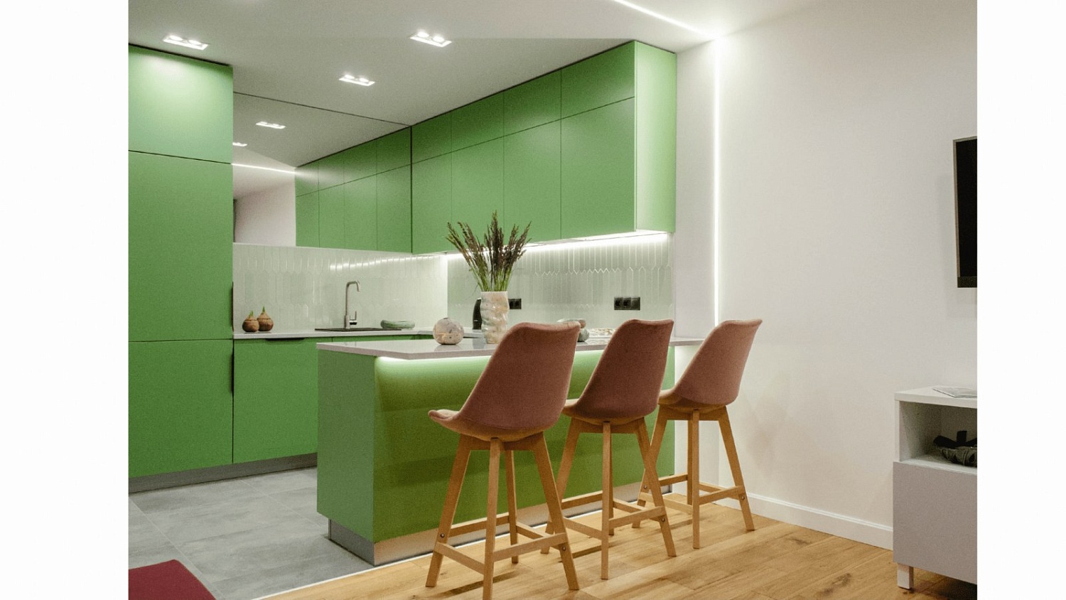 Гипсовый декор в квартире в ЖК "Соло"