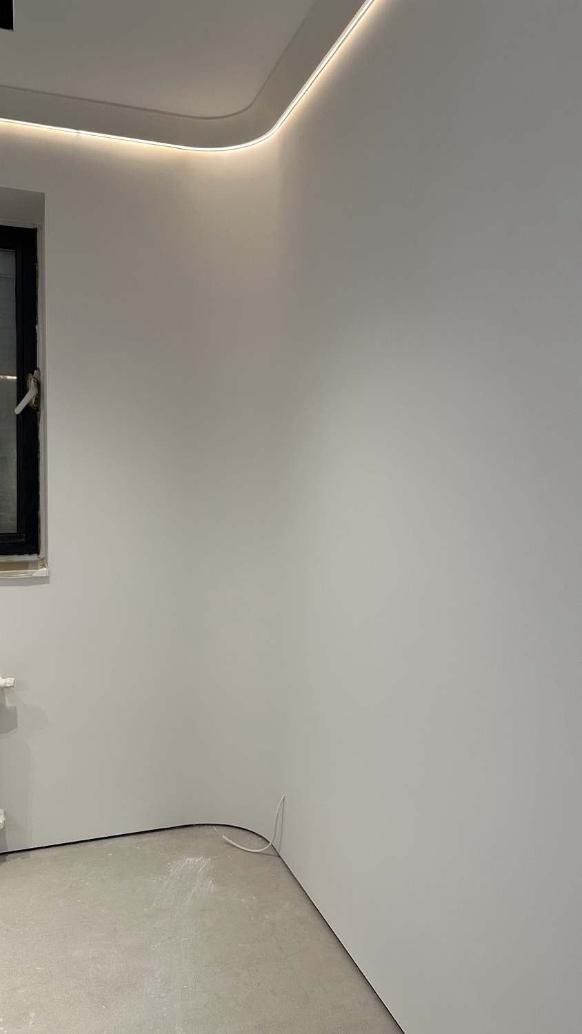 Радиусные стены в клинике косметологии IMAGO